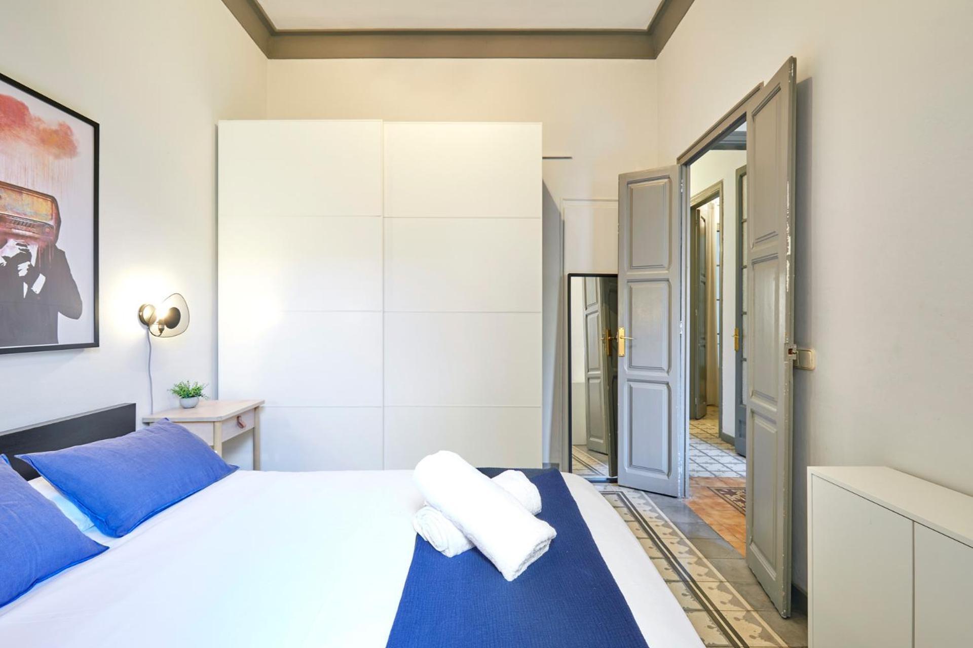 Classic Catalan Family With Balcony By Maison Pinata * Barcelone